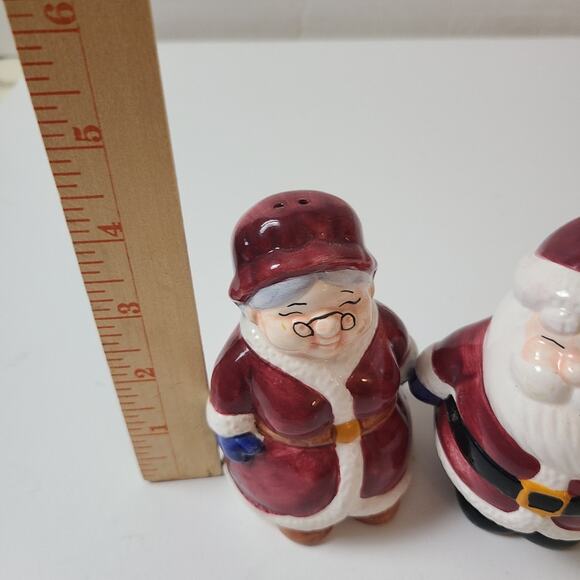 Publix Seasons Greetings 2000 Salt &Pepper Shaker Santa & Mrs Claus Christmas - Picture 9 of 13